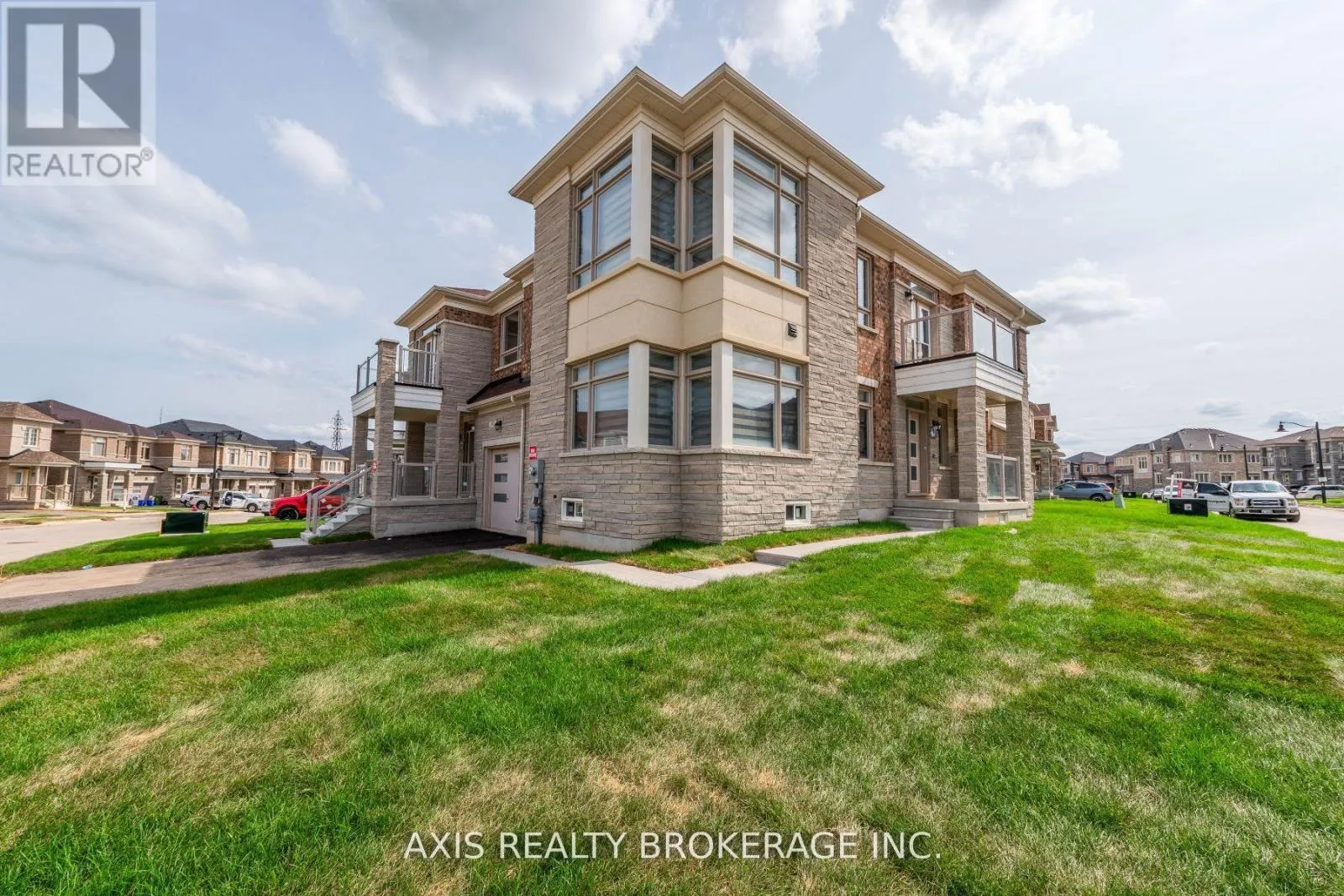 43 SILVER MEADOW GARDENS