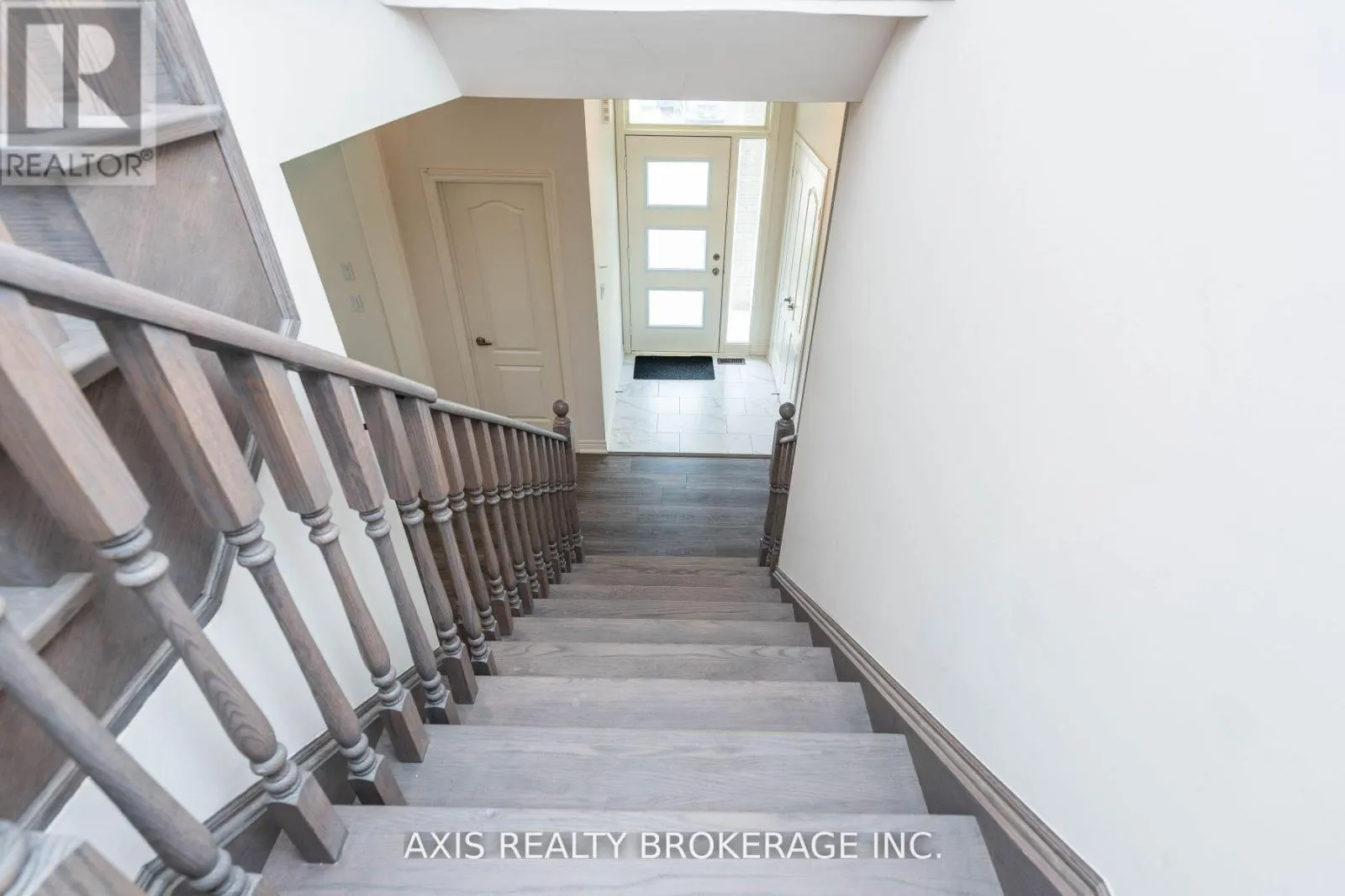 43 SILVER MEADOW GARDENS