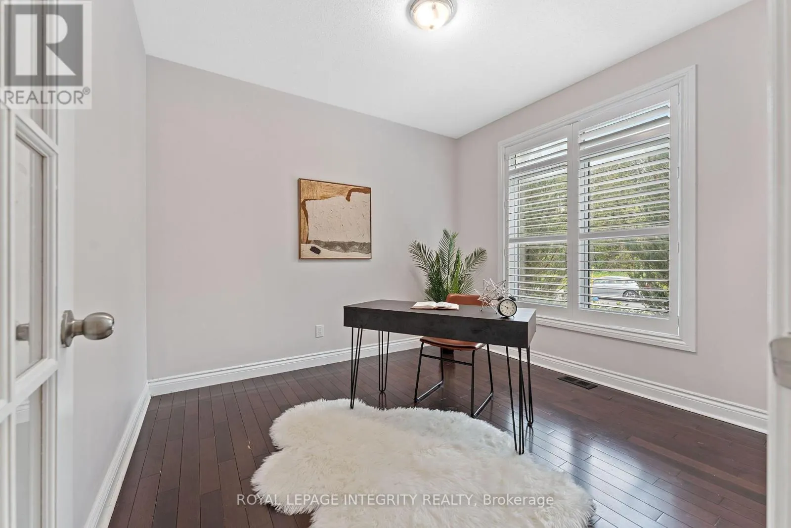 357 LANGRELL CRESCENT