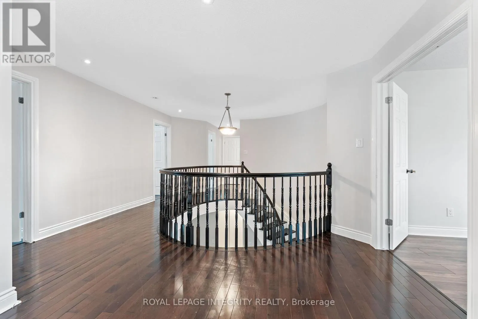 357 LANGRELL CRESCENT