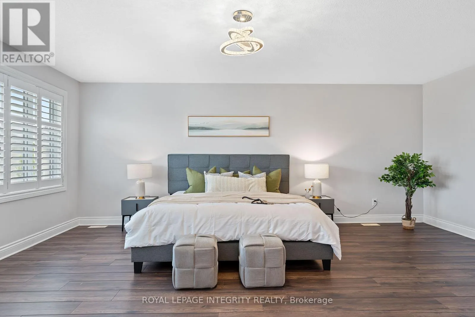 357 LANGRELL CRESCENT
