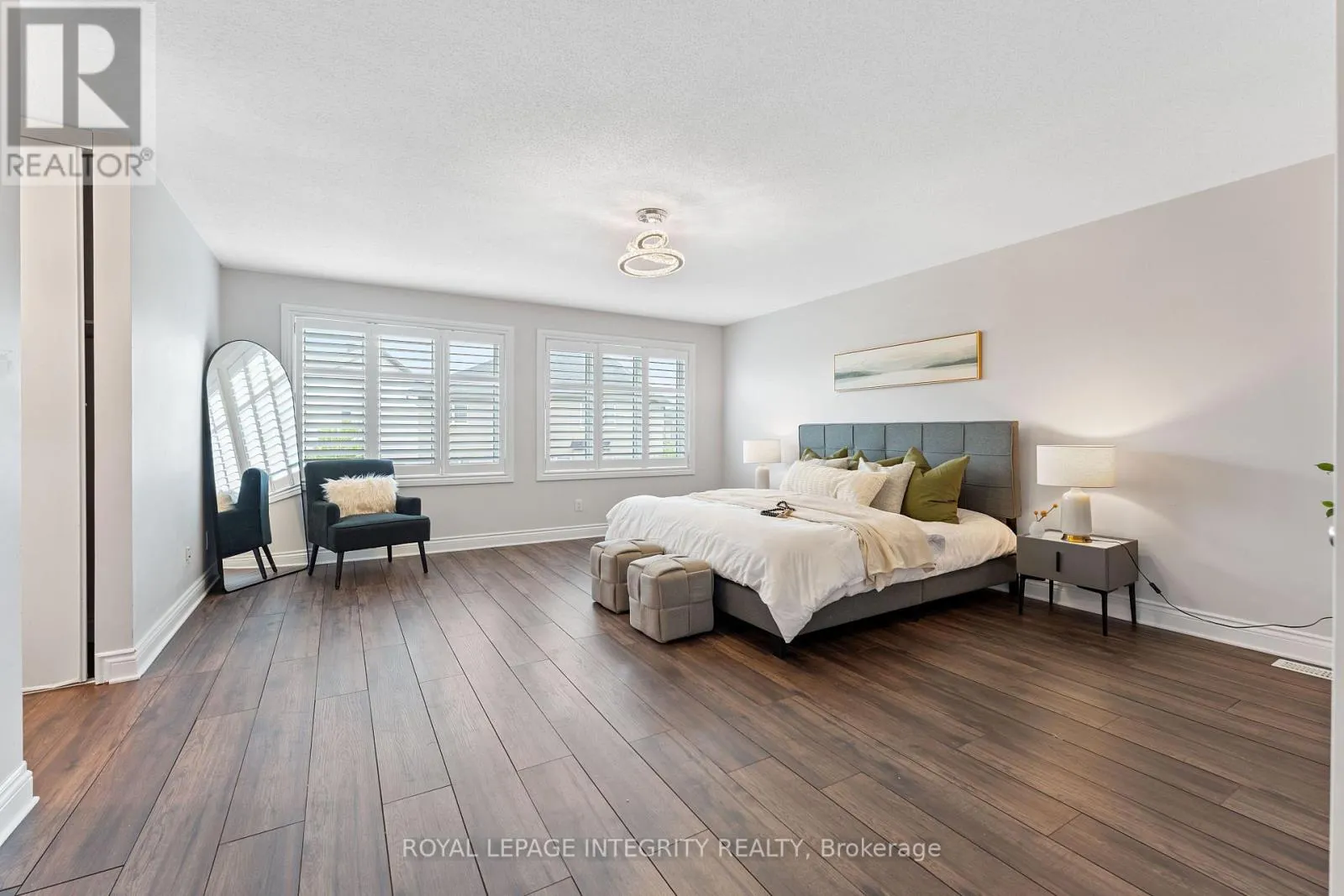 357 LANGRELL CRESCENT