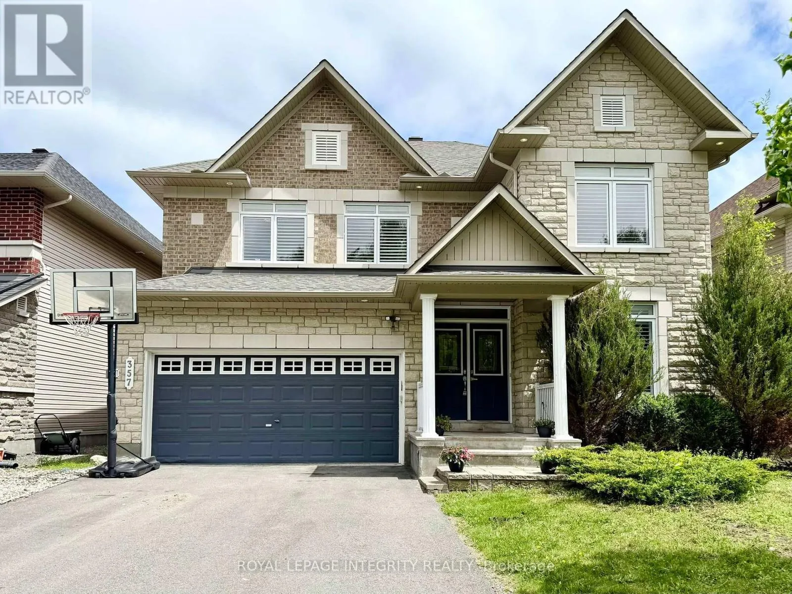 357 LANGRELL CRESCENT