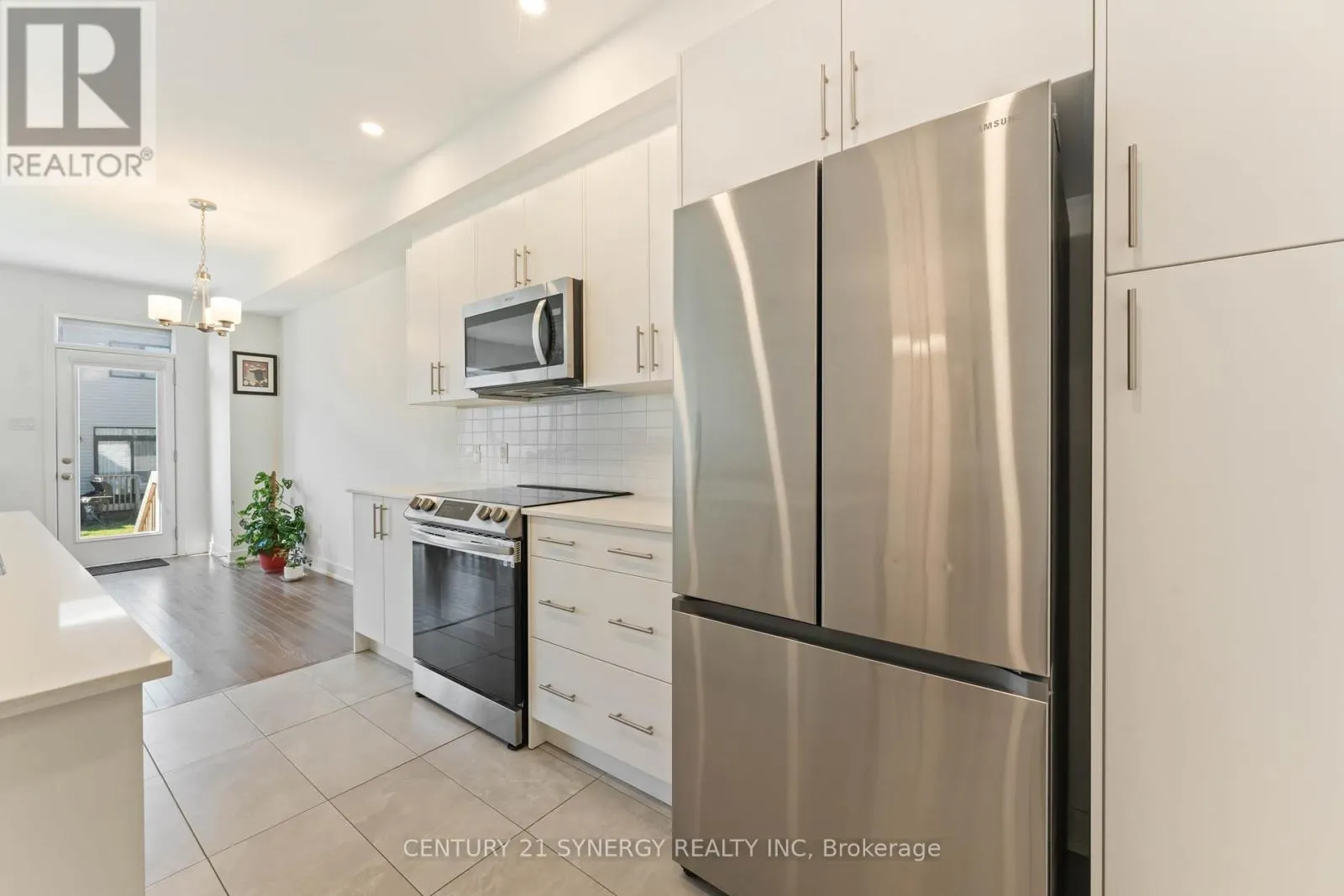 254 FINSBURY AVENUE