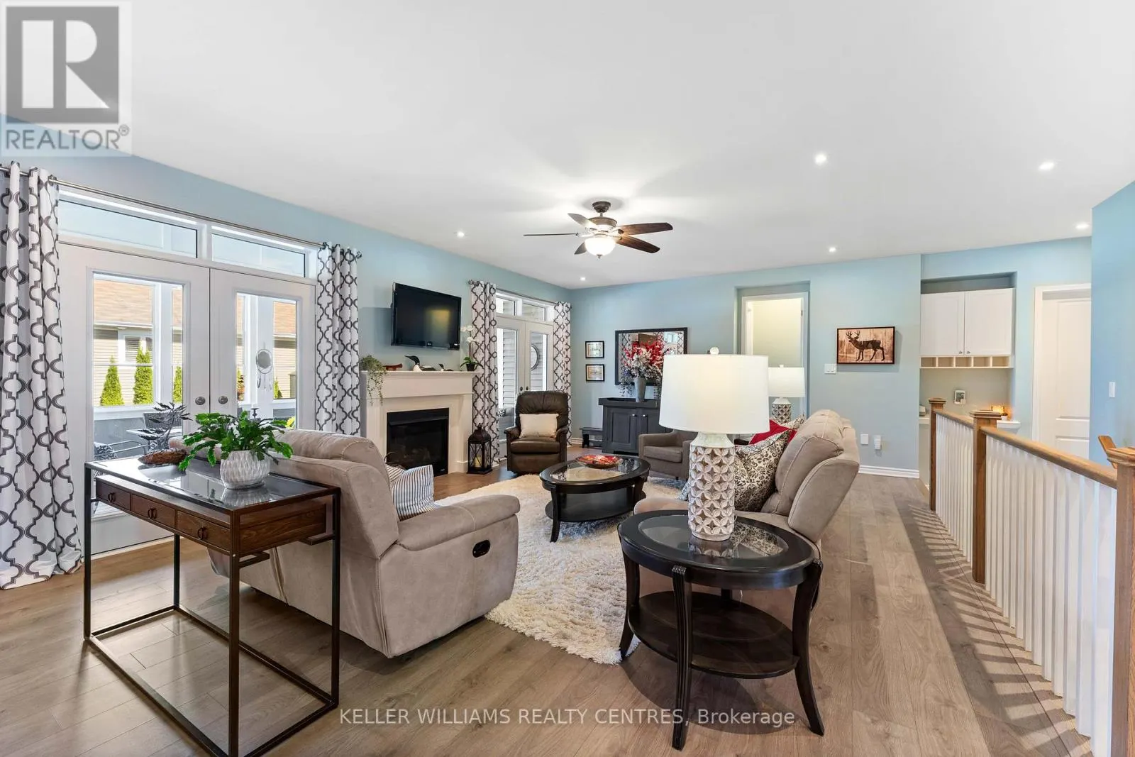 25 WINDSONG CRESCENT