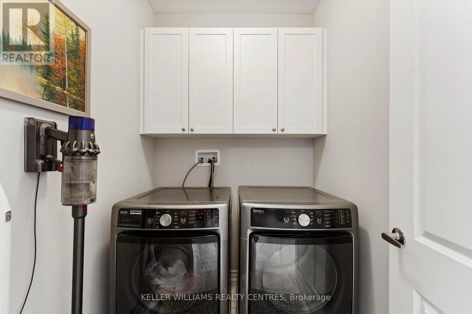25 WINDSONG CRESCENT