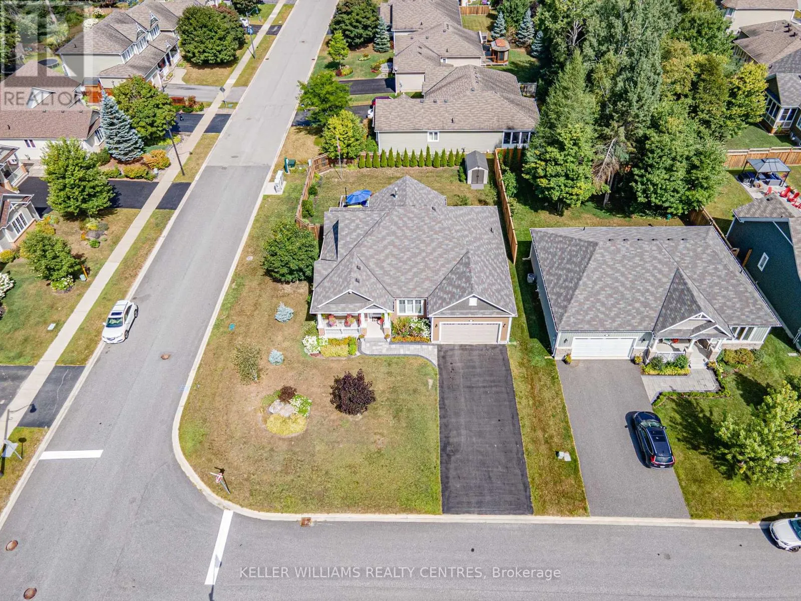 25 WINDSONG CRESCENT