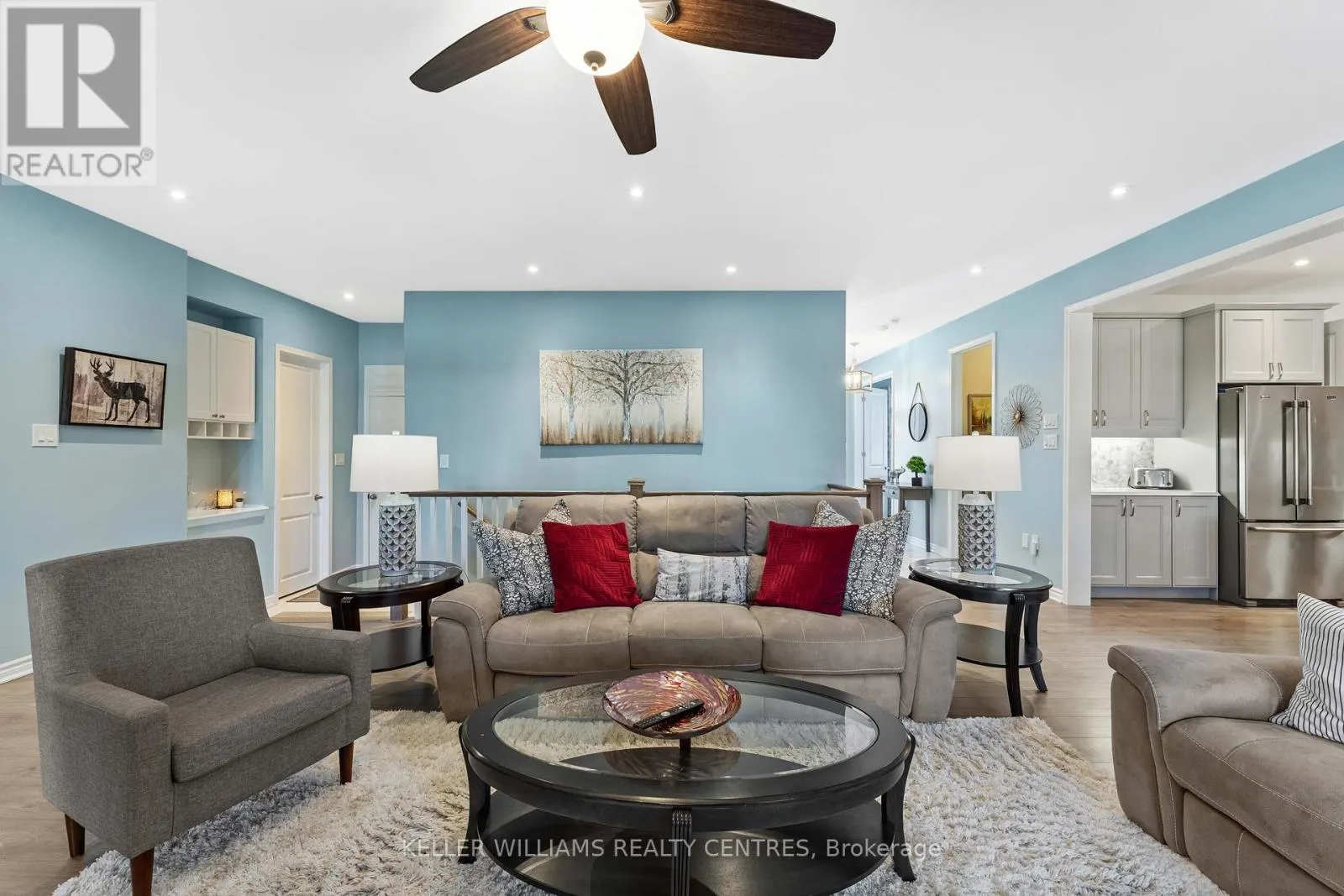 25 WINDSONG CRESCENT