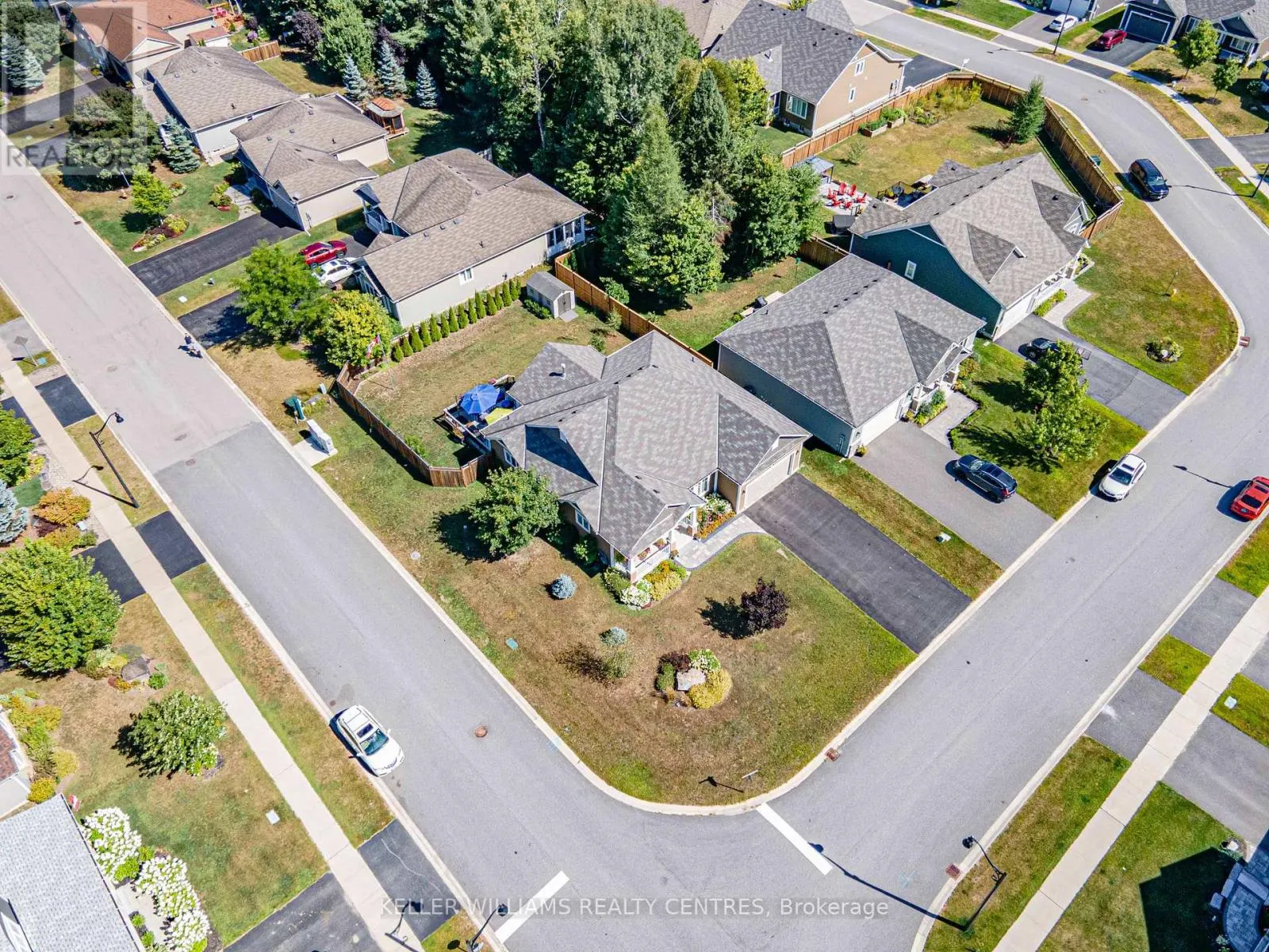 25 WINDSONG CRESCENT