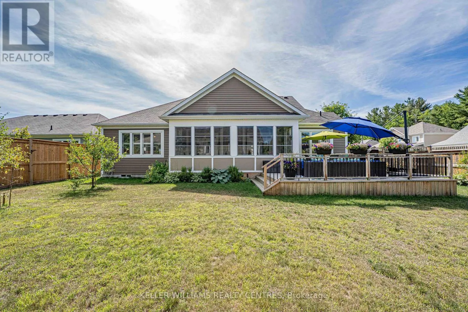 25 WINDSONG CRESCENT