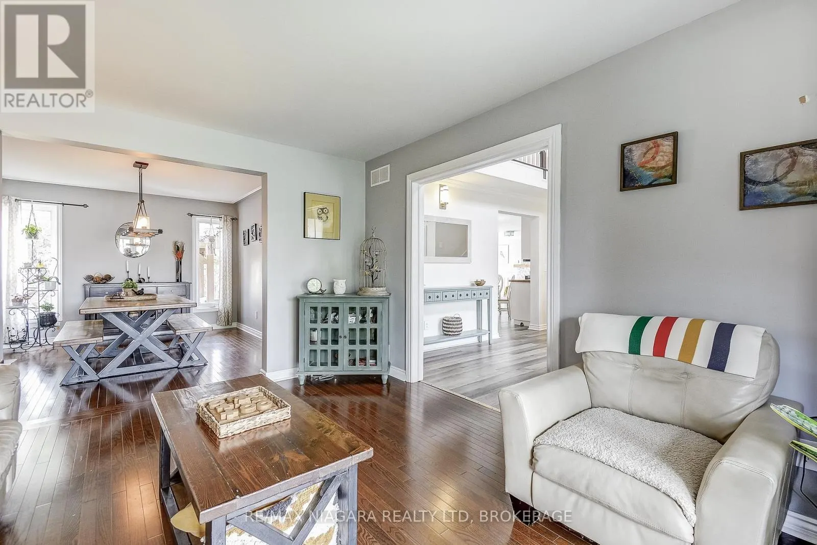 80 GREEN MEADOW CRESCENT