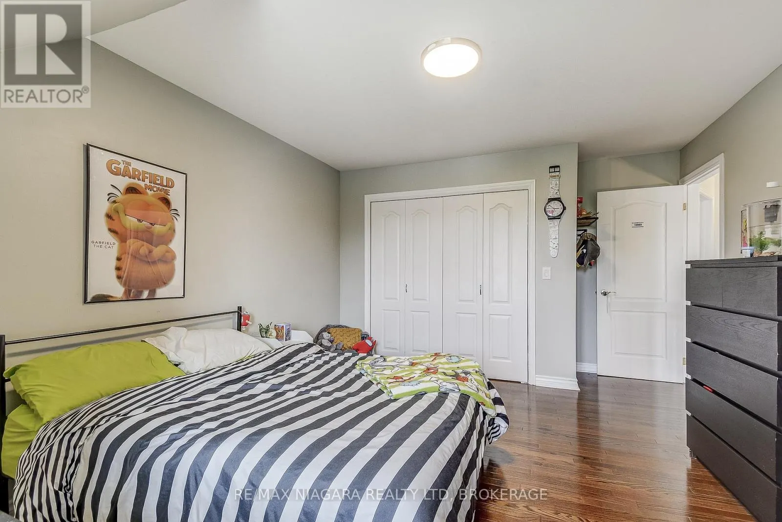80 GREEN MEADOW CRESCENT