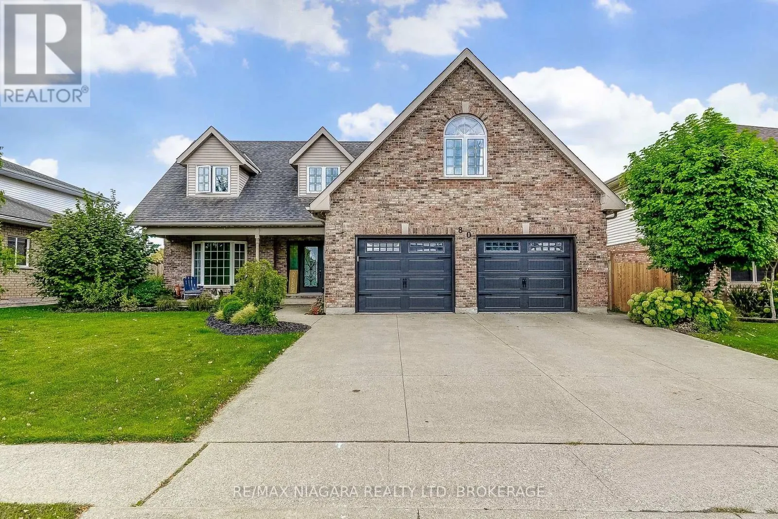 80 GREEN MEADOW CRESCENT