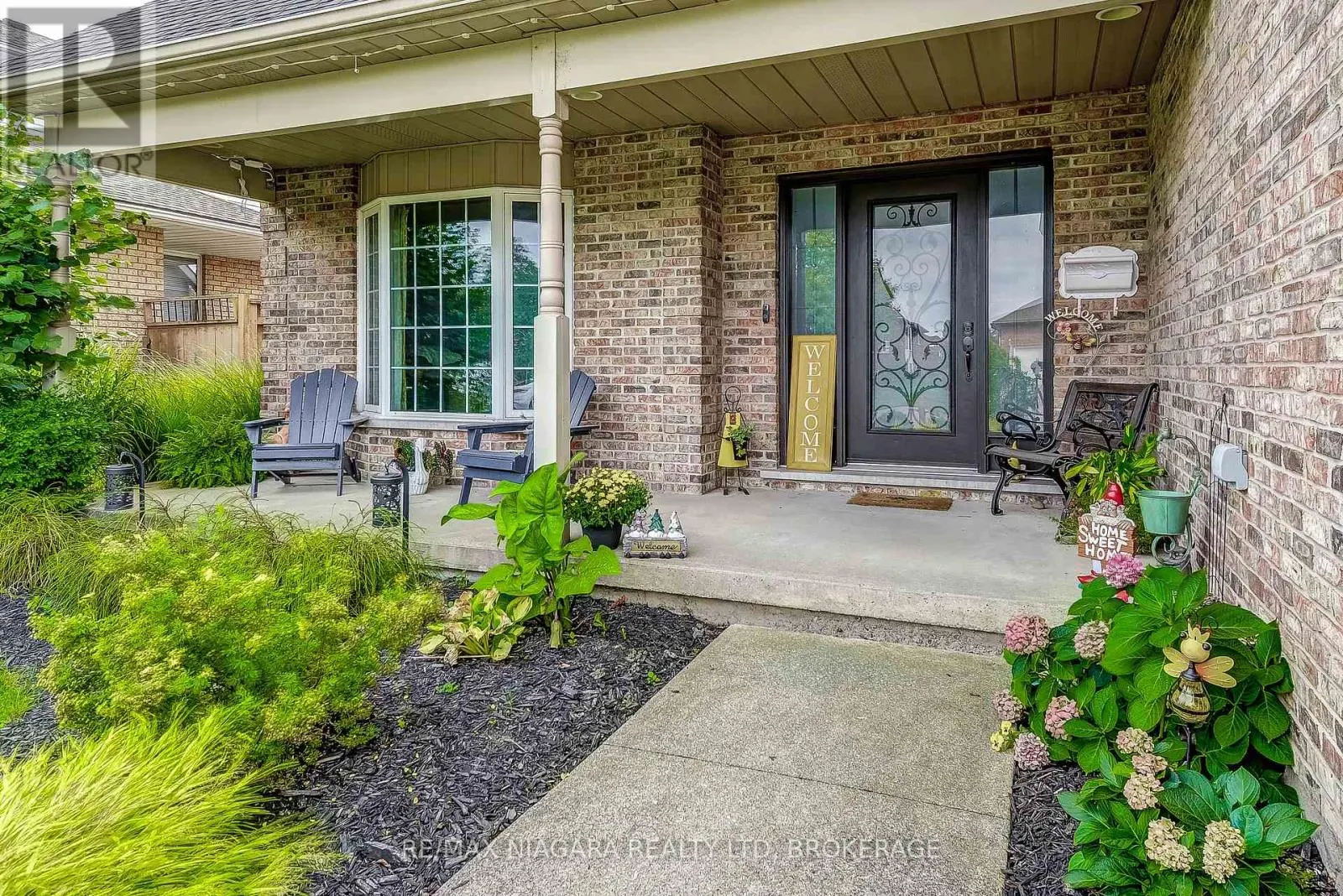 80 GREEN MEADOW CRESCENT