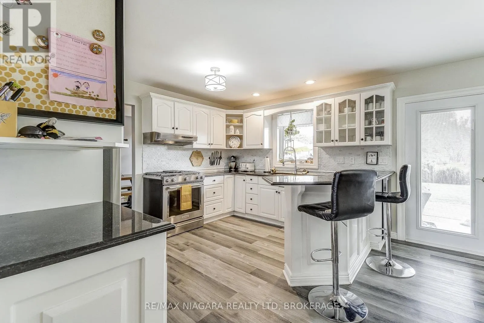 80 GREEN MEADOW CRESCENT