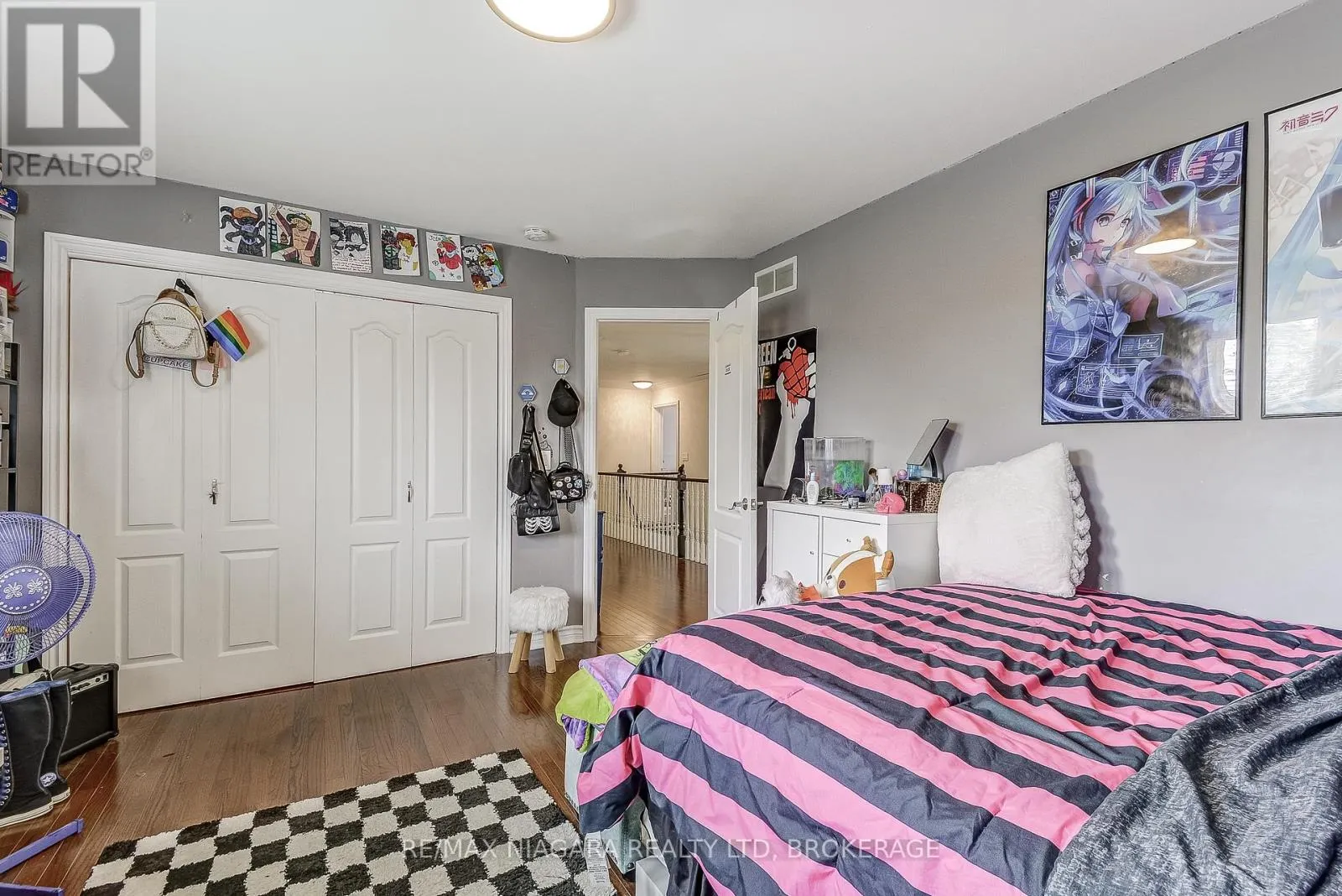 80 GREEN MEADOW CRESCENT