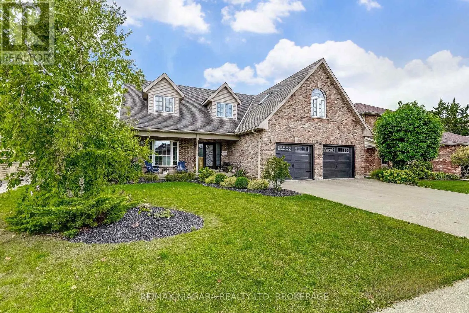 80 GREEN MEADOW CRESCENT