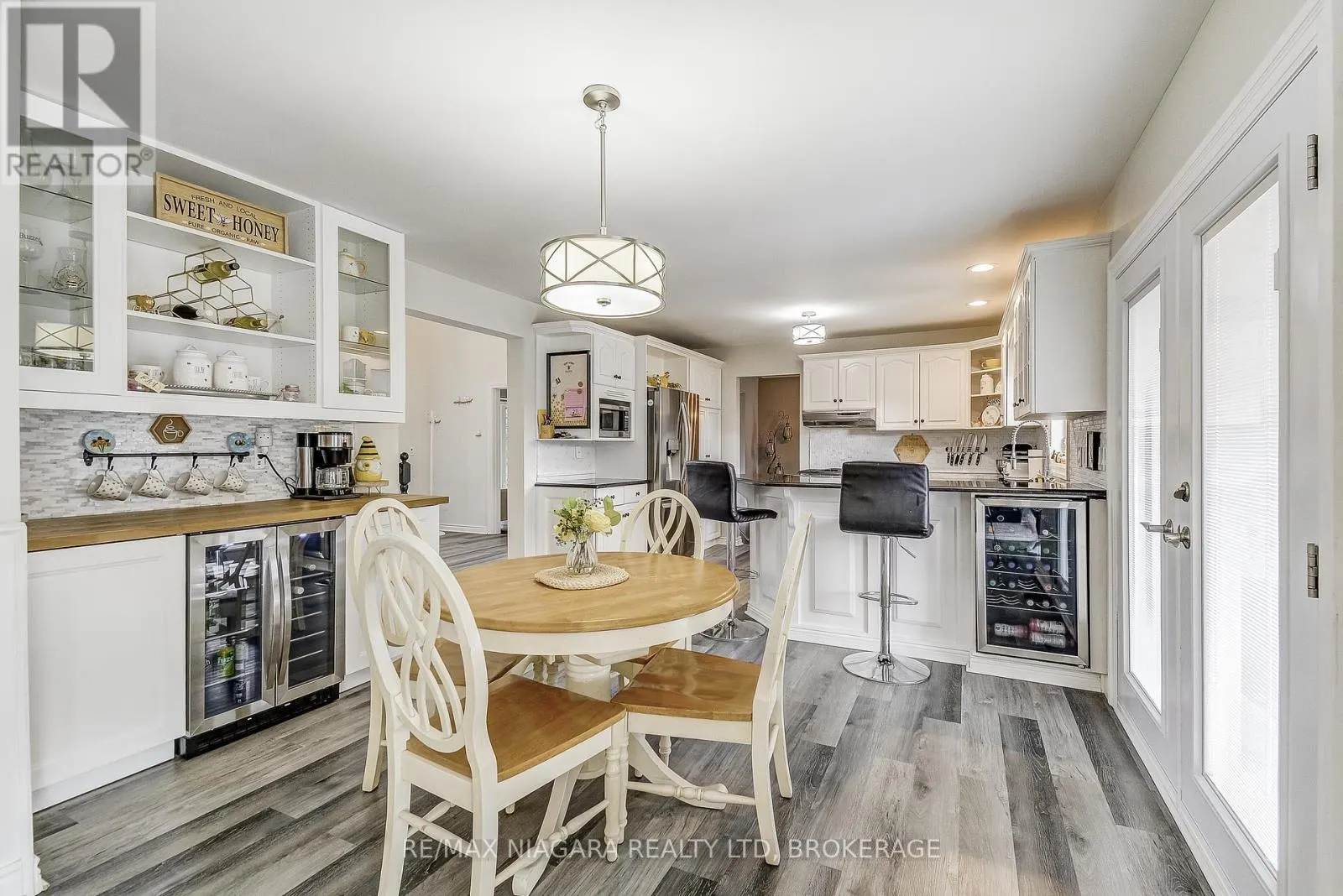 80 GREEN MEADOW CRESCENT