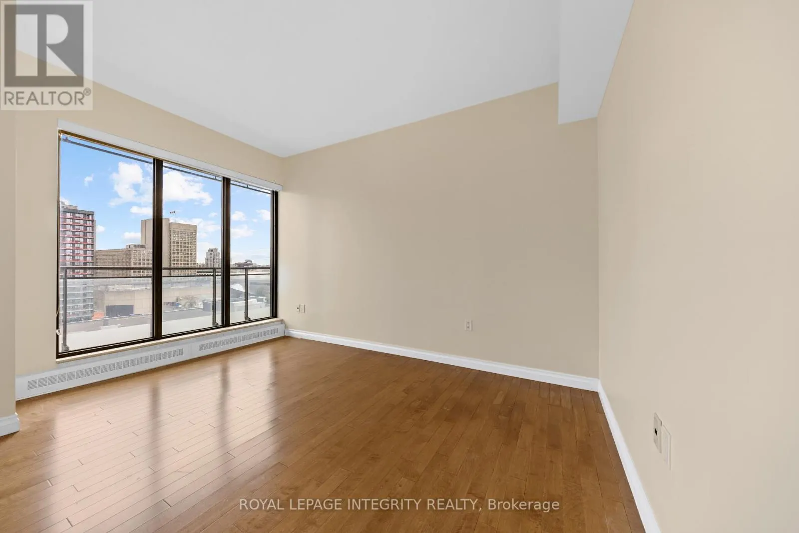 1207 - 90 GEORGE STREET