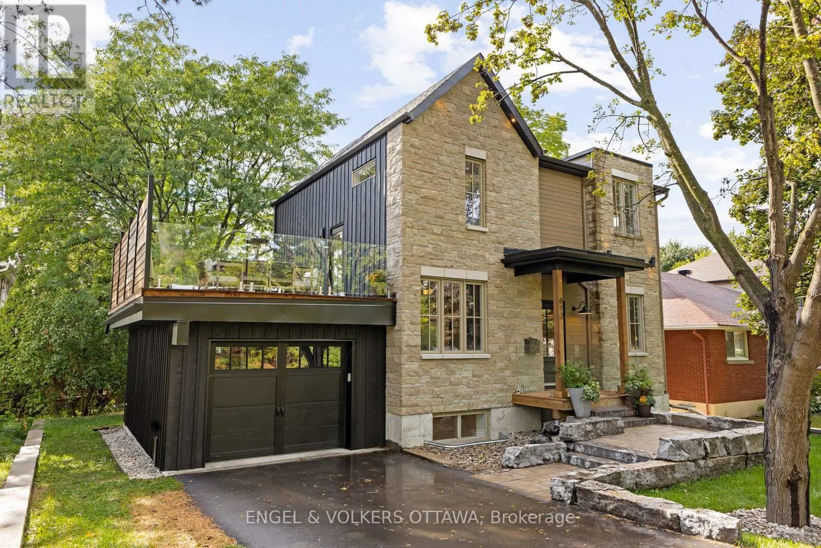 872 IROQUOIS ROAD