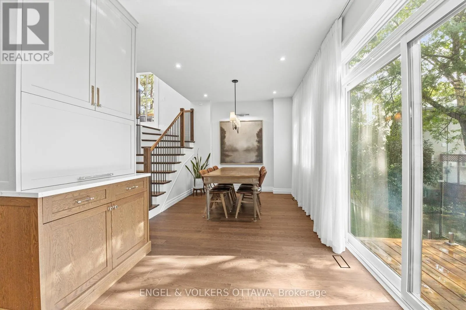 872 IROQUOIS ROAD