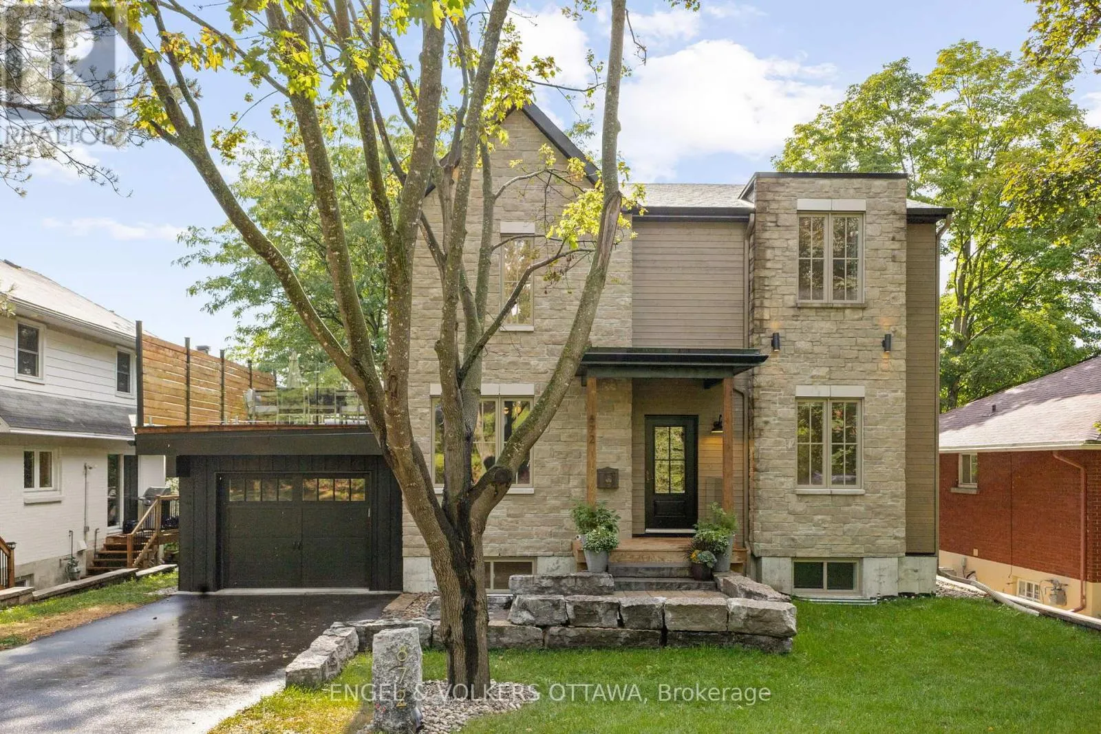 872 IROQUOIS ROAD