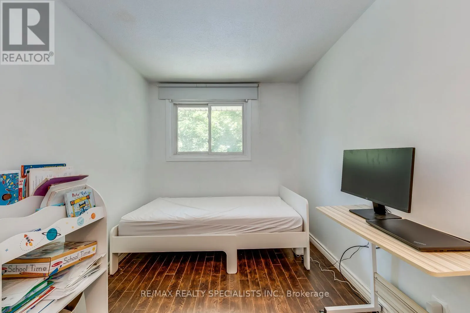 13 - 487 ELGIN STREET N