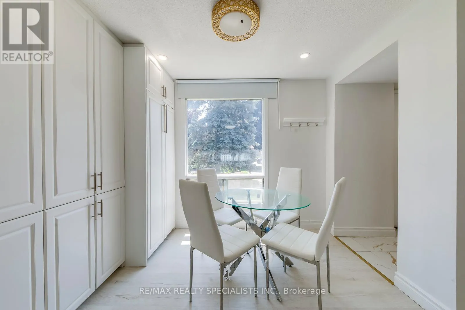13 - 487 ELGIN STREET N