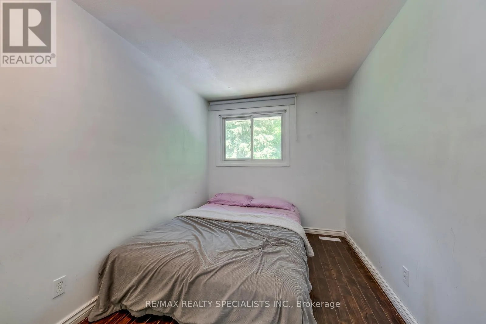 13 - 487 ELGIN STREET N