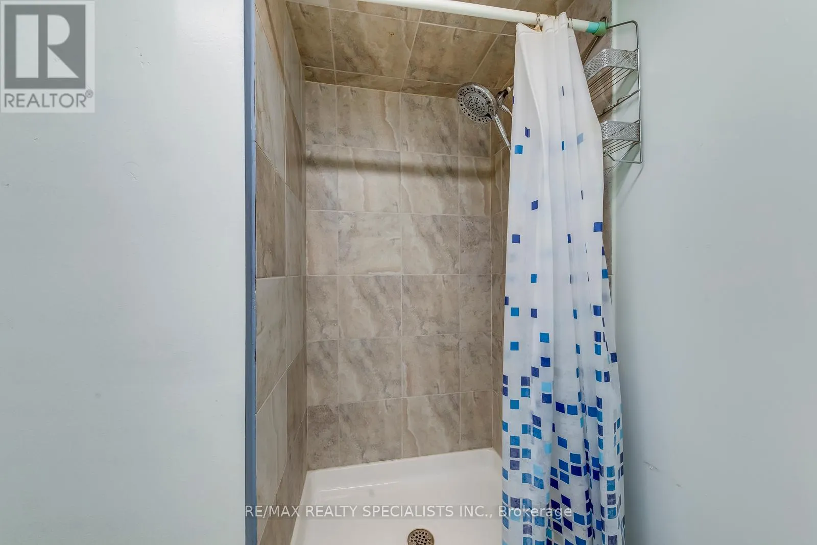 13 - 487 ELGIN STREET N