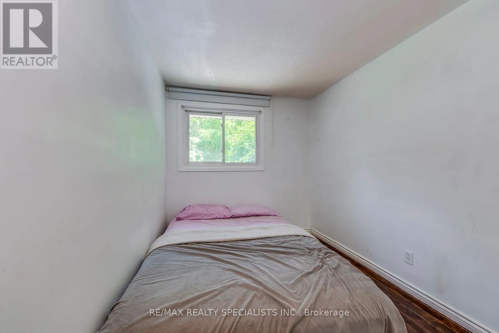 13 - 487 ELGIN STREET N