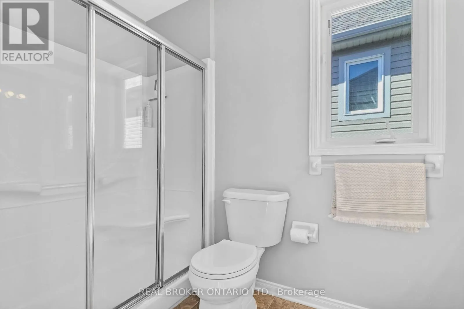 132 DAHLIA STREET