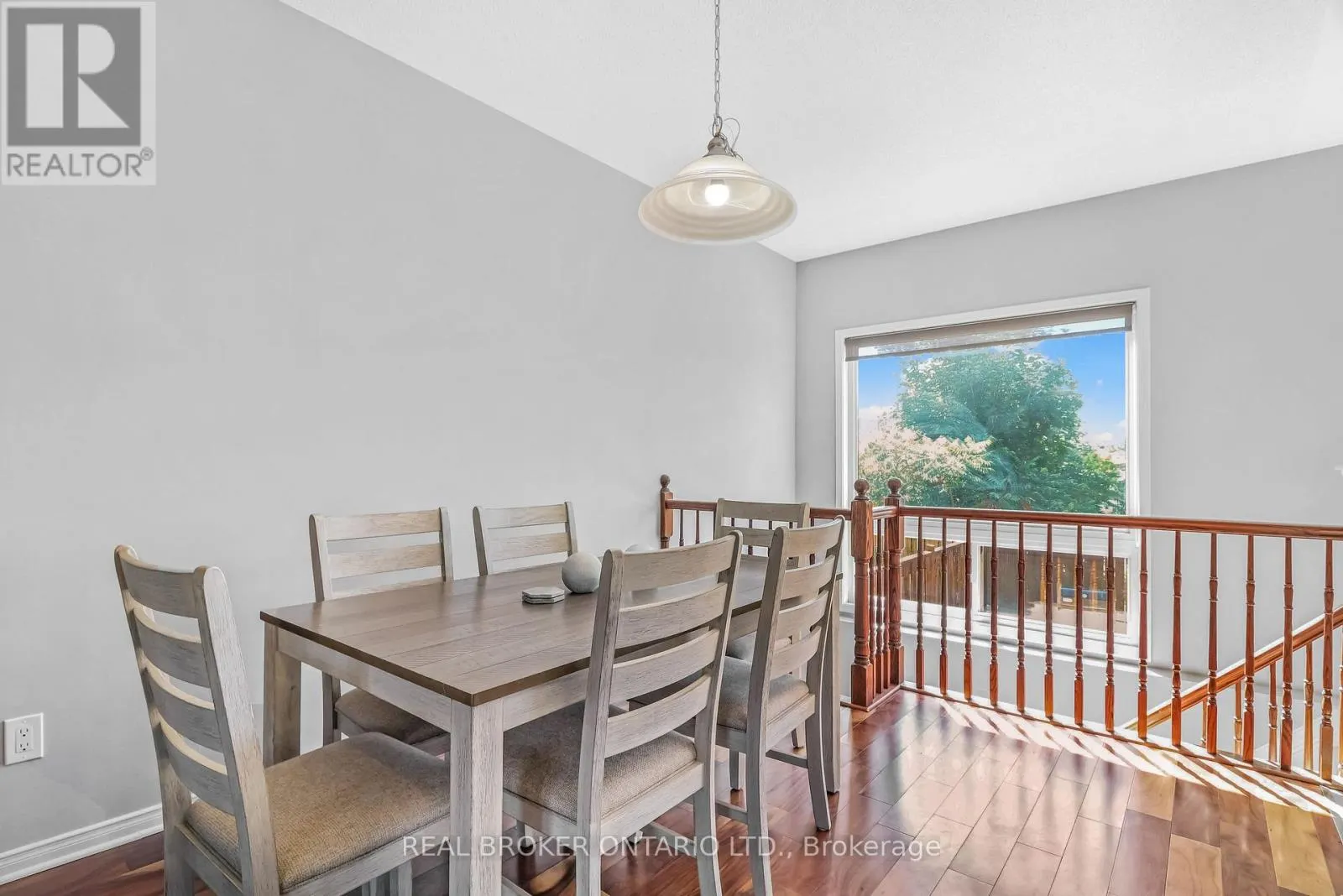 132 DAHLIA STREET