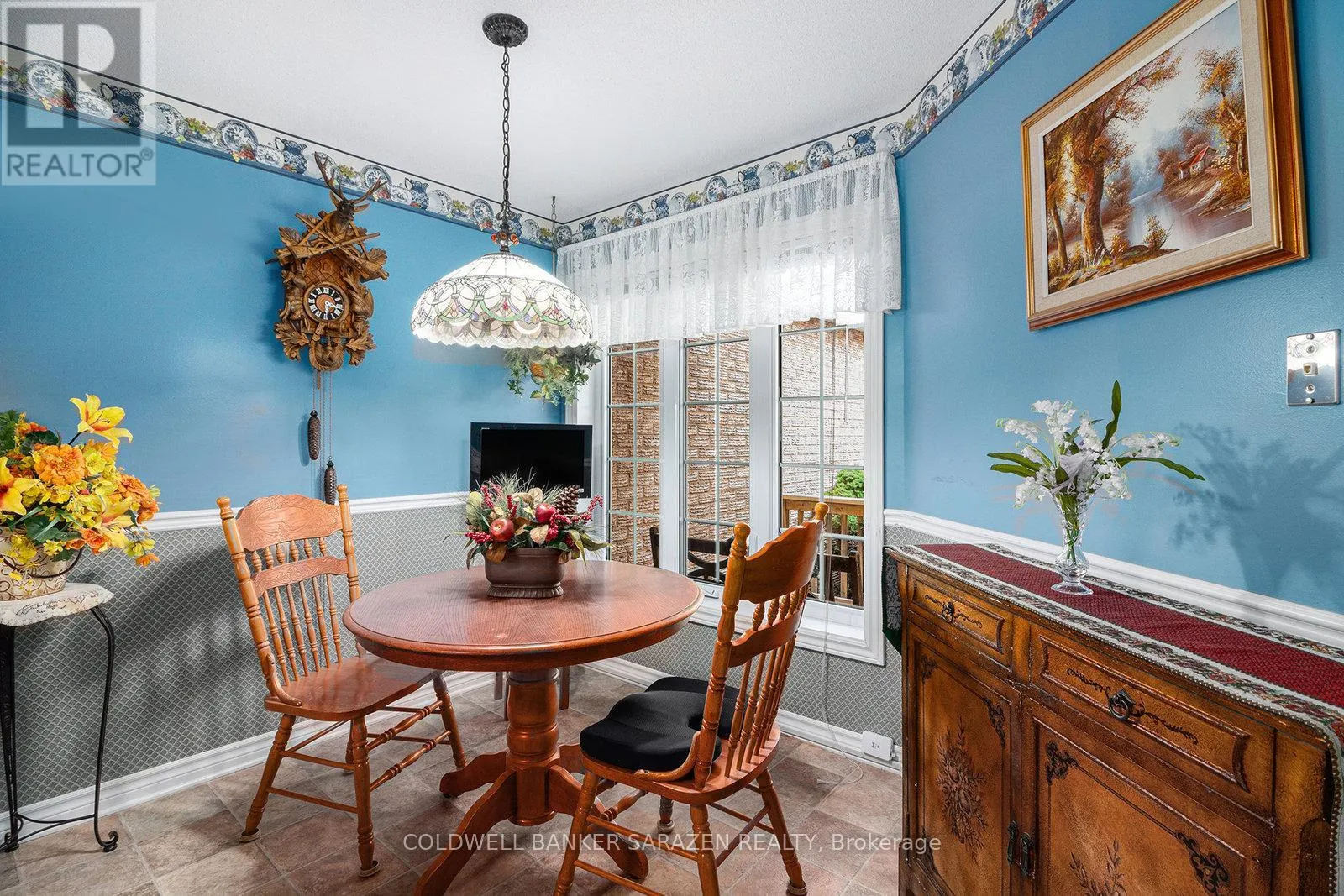 557 LATOUR CRESCENT