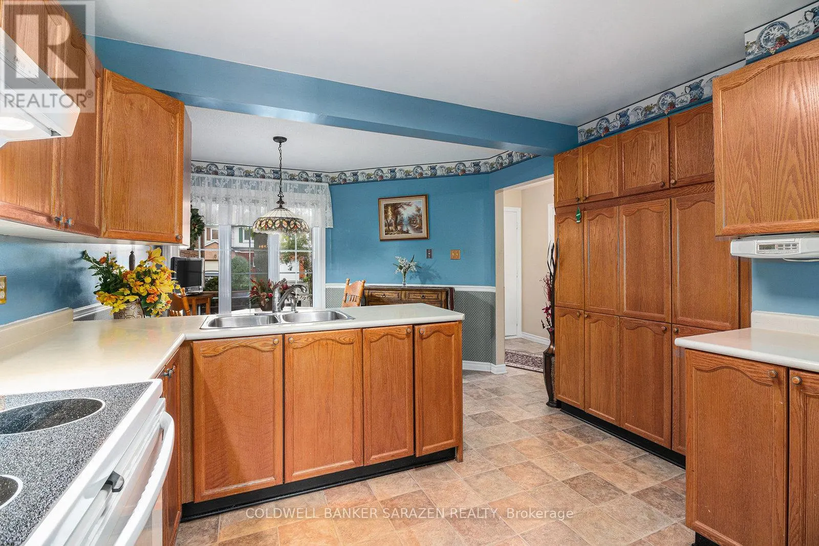 557 LATOUR CRESCENT