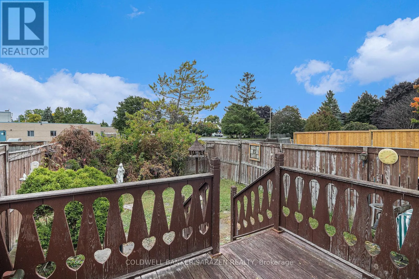 557 LATOUR CRESCENT