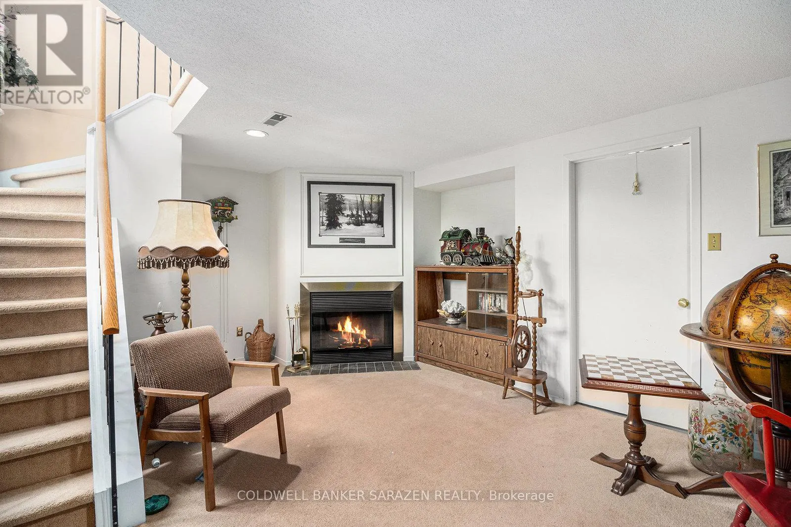 557 LATOUR CRESCENT