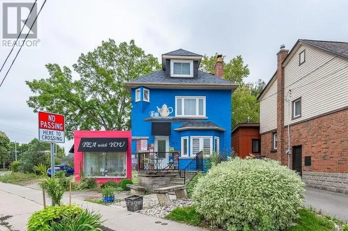 925 KING STREET W