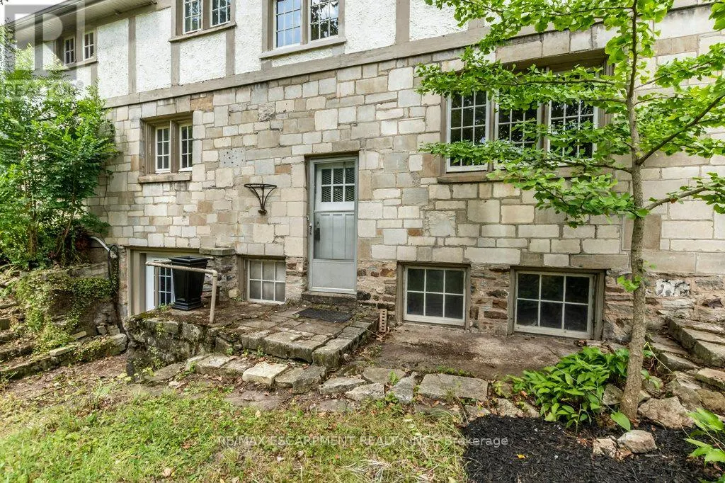 128 RIVER ROAD