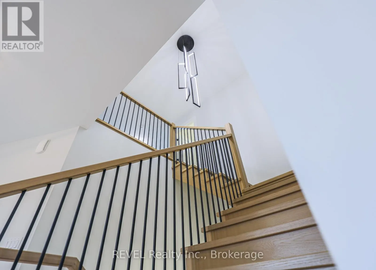 111 ACACIA ROAD