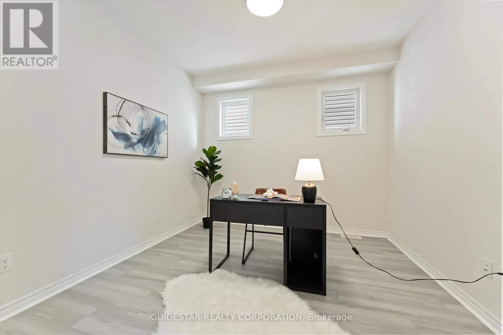 28 OXALIS CRESCENT