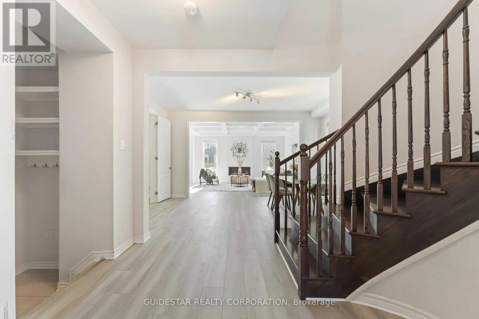 28 OXALIS CRESCENT
