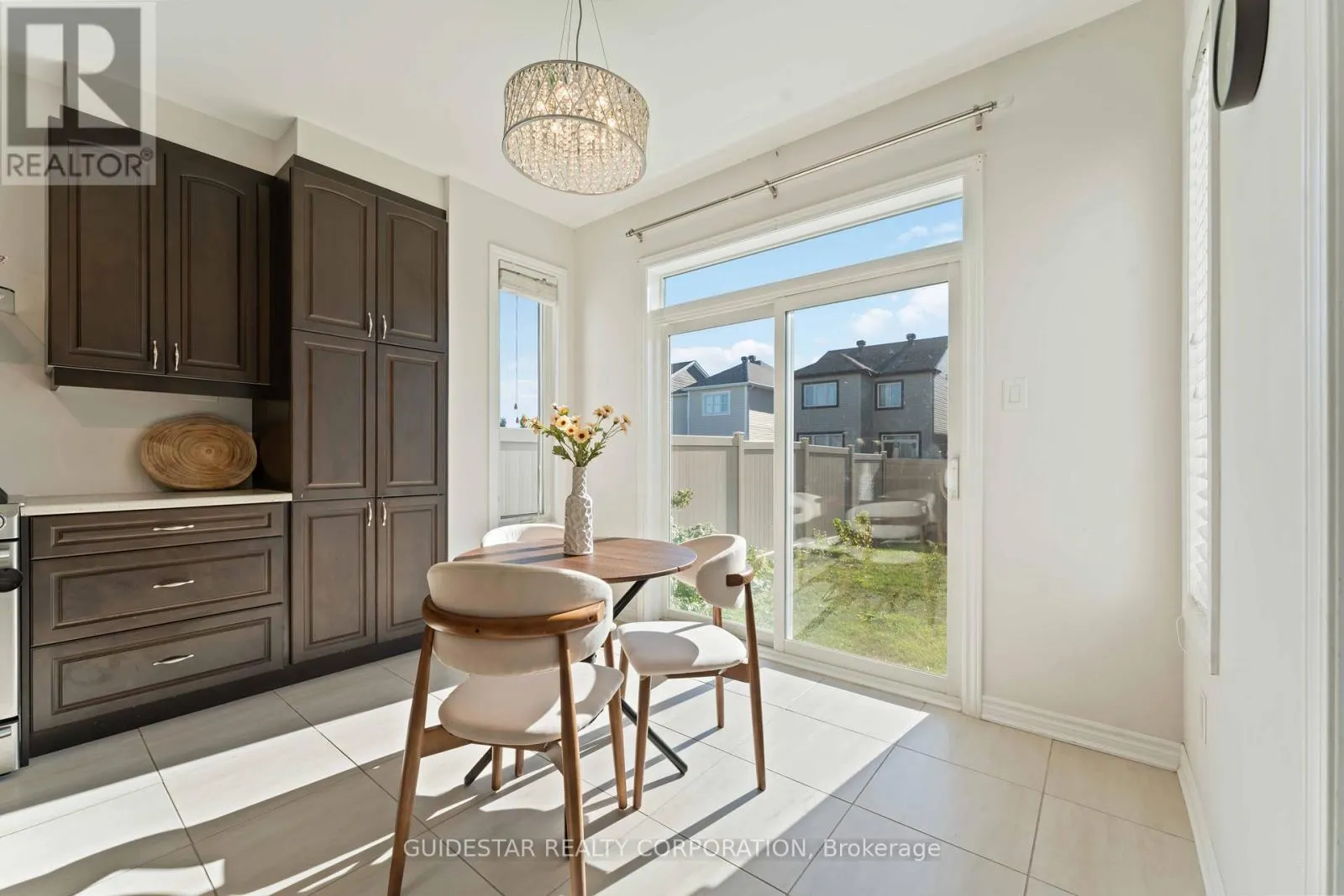 28 OXALIS CRESCENT