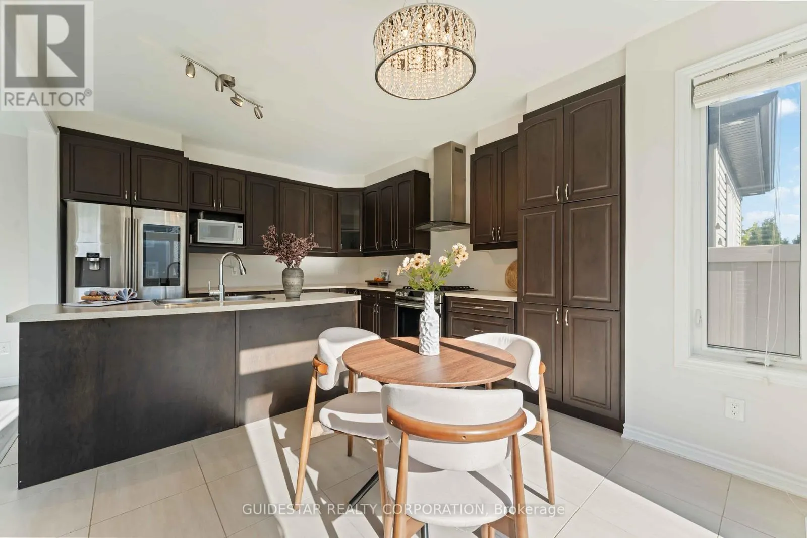 28 OXALIS CRESCENT