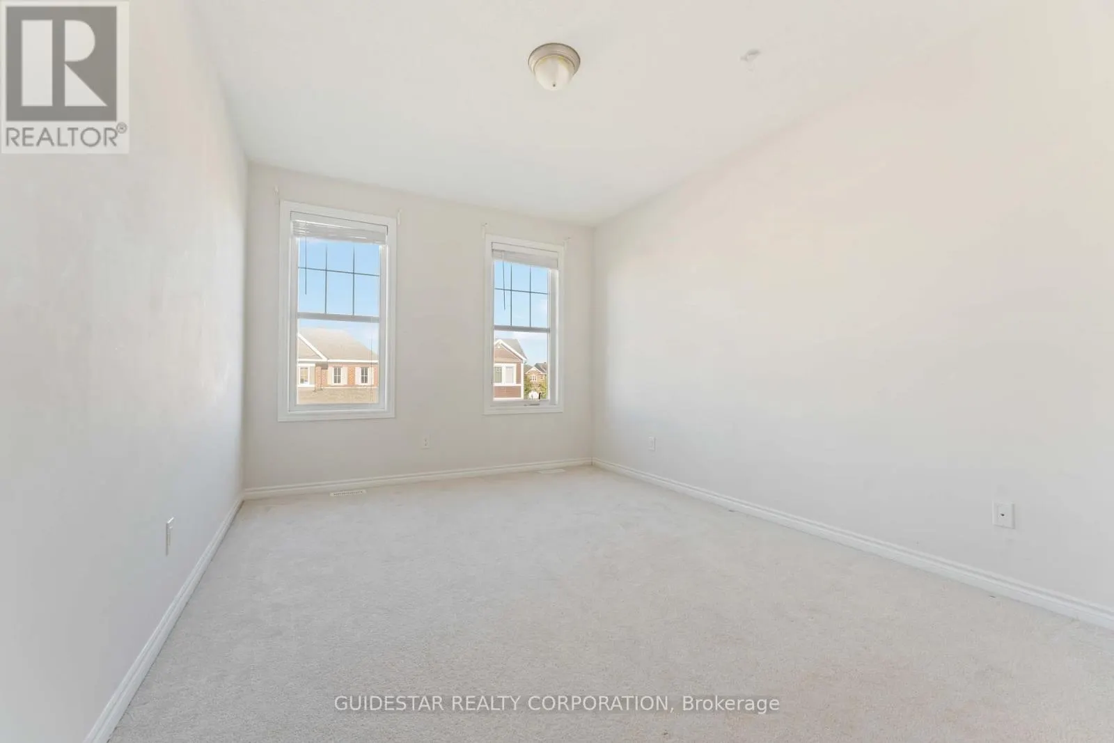 28 OXALIS CRESCENT