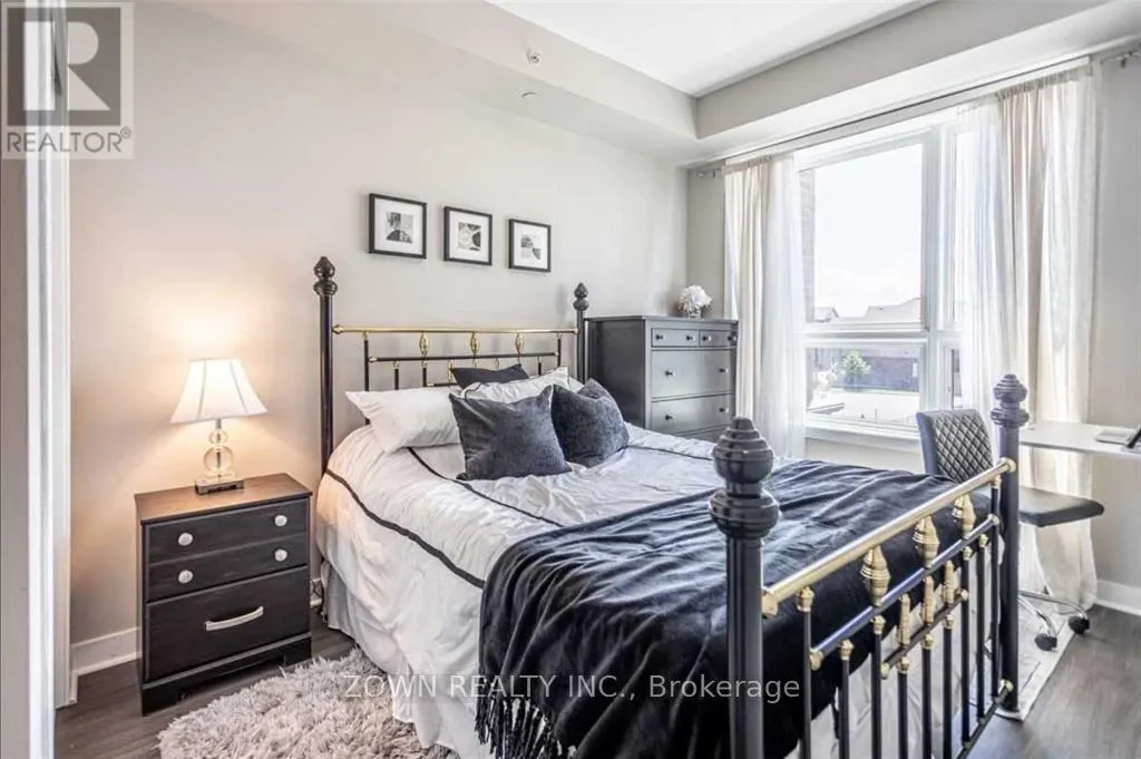 222 - 35 SOUTHSHORE CRESCENT