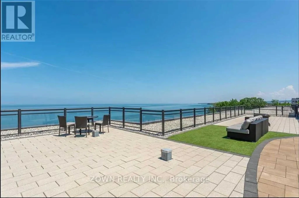 222 - 35 SOUTHSHORE CRESCENT