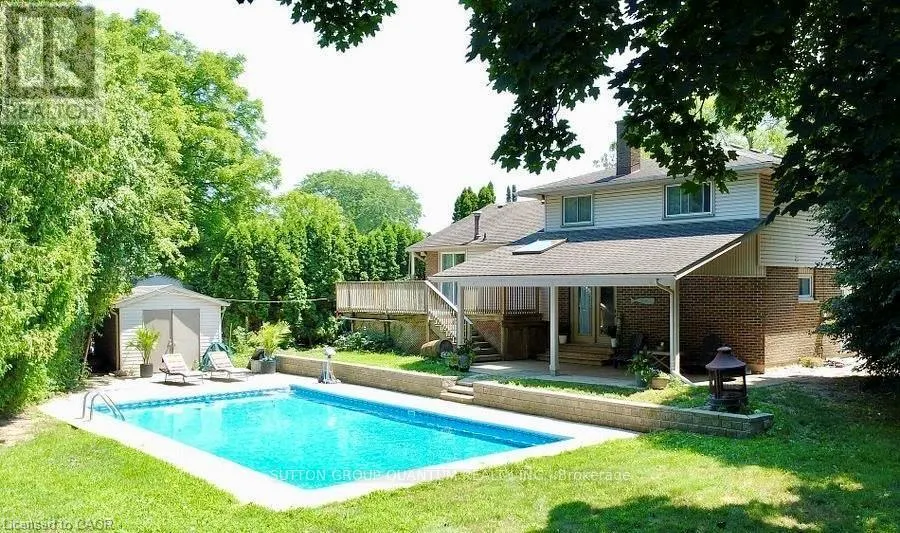 3 COLONIAL COURT