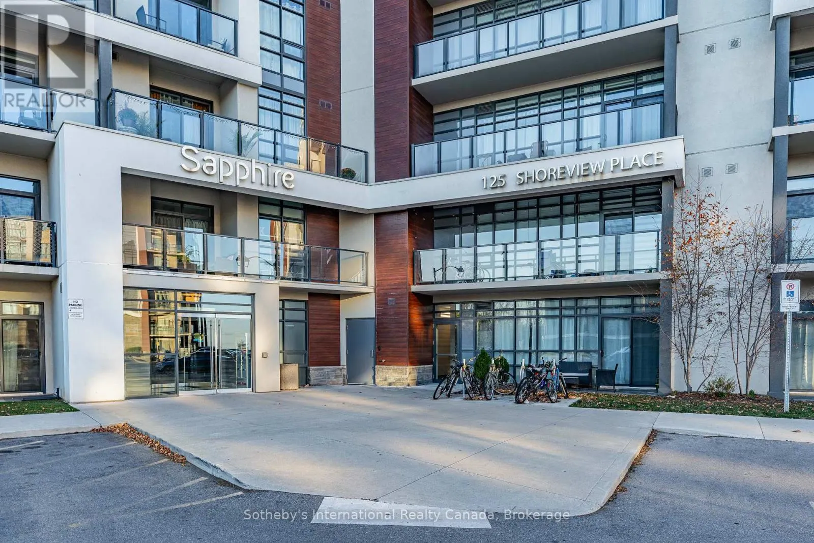 323 - 125 SHOREVIEW PLACE, #323