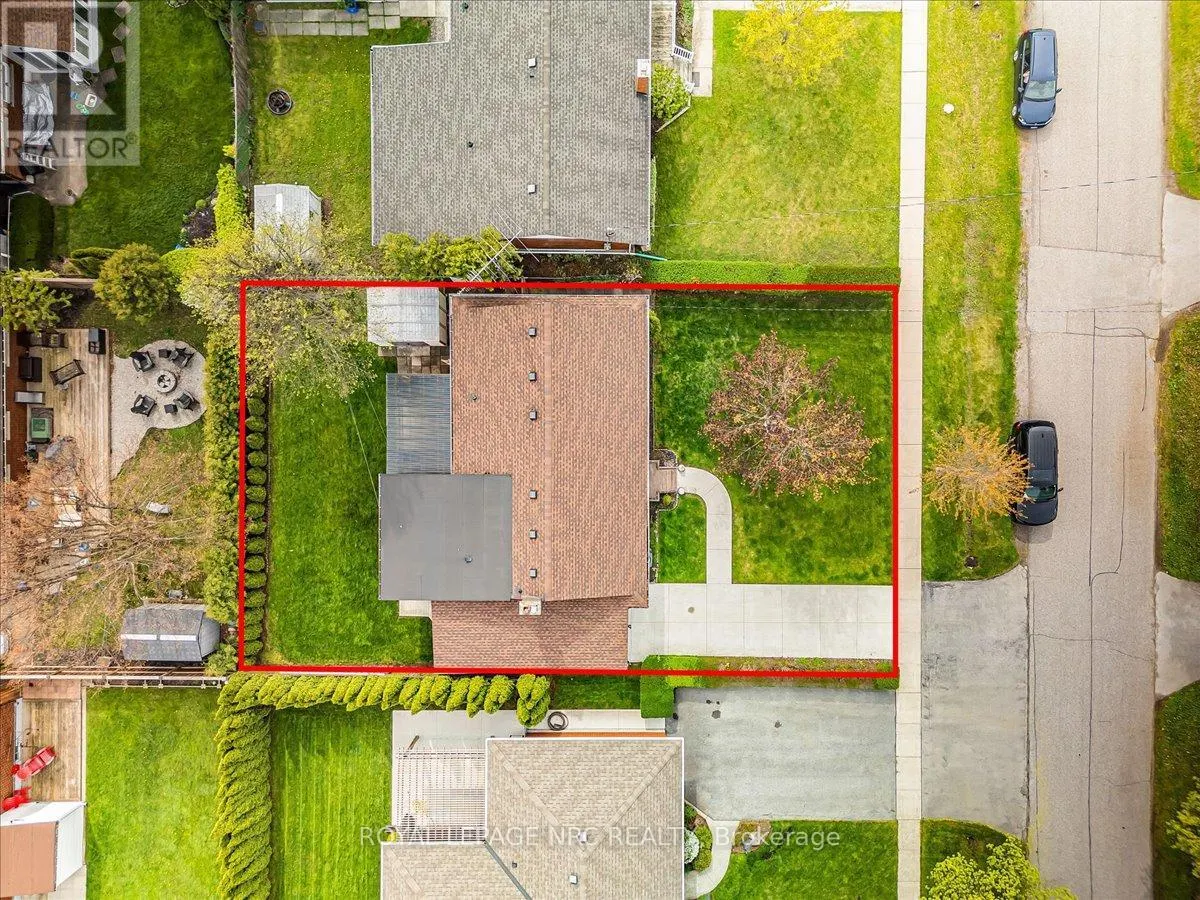 16 DUNRAVEN AVENUE